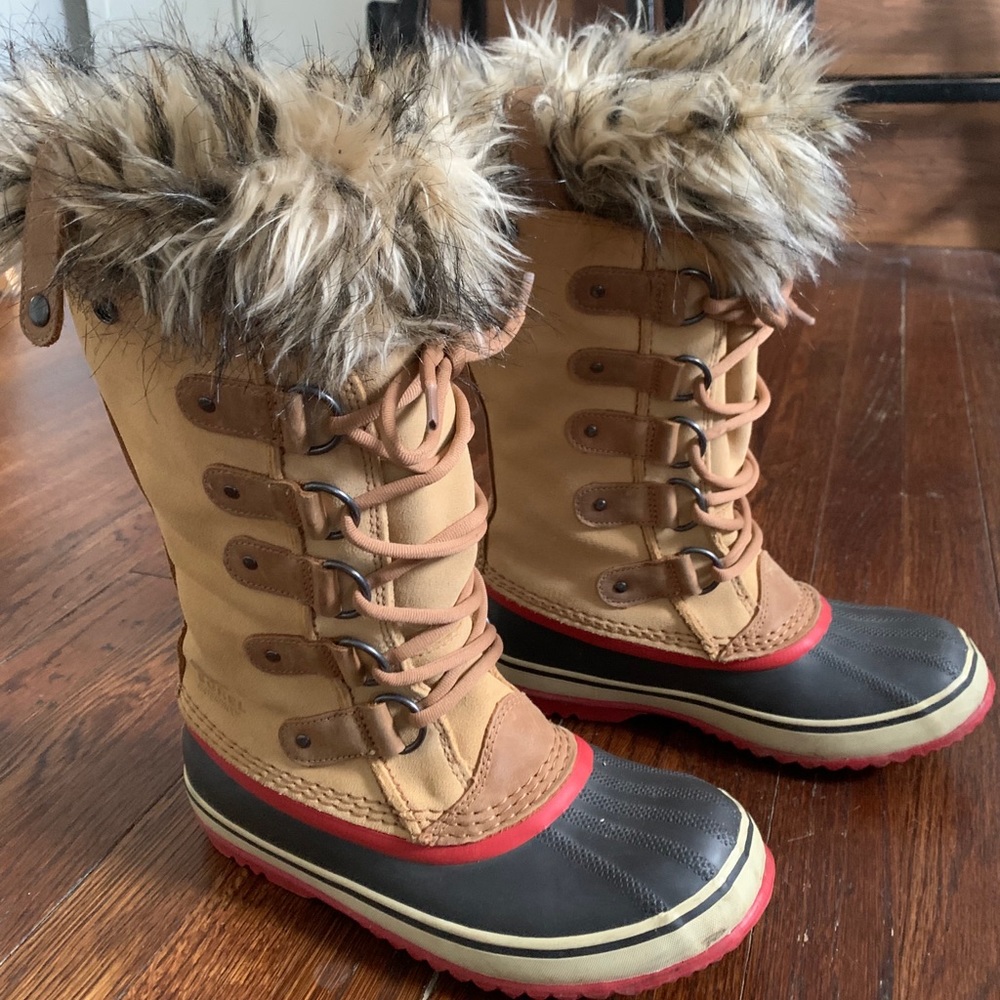 Sorel Women’s Joan of Arctic Waterproof Snow Boots
